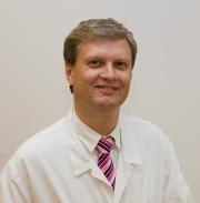 ÖGP- und Tagungspräsident Prim. Univ.-Prof. Dr. Peter Schenk, Leiter der Abteilung für Pneumologie am Landesklinikum Hochegg